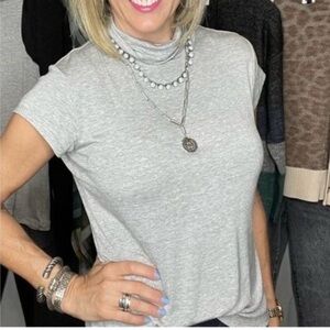 CAbi Slinky Heather Gray Drape Neck/turtleneck short sleeve top #4372 size M.